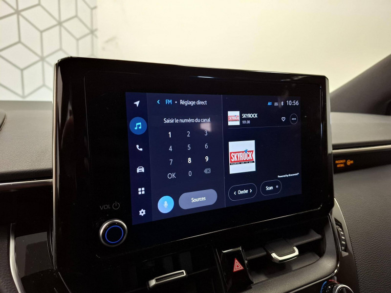 Toyota Corolla Corolla Hybride 122h Dynamic 5p  occasion � Saint-Laurent-des-Vignes - photo n�17