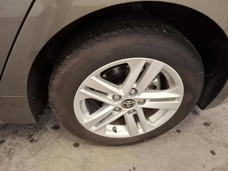 Toyota Corolla Corolla Hybride 122h Dynamic 5p  occasion � Saint-Laurent-des-Vignes - photo n�10