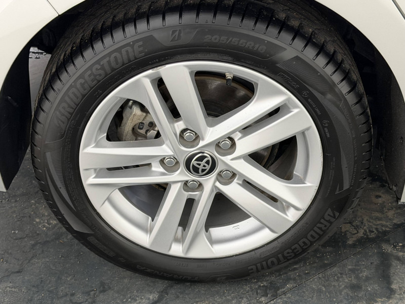 Toyota Corolla Corolla Hybride 122h Dynamic 5p  occasion � PERIGUEUX - photo n�11