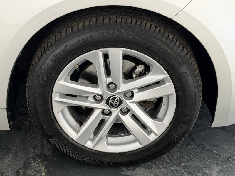 Toyota Corolla Corolla Hybride 122h Dynamic 5p  occasion � PERIGUEUX - photo n�12