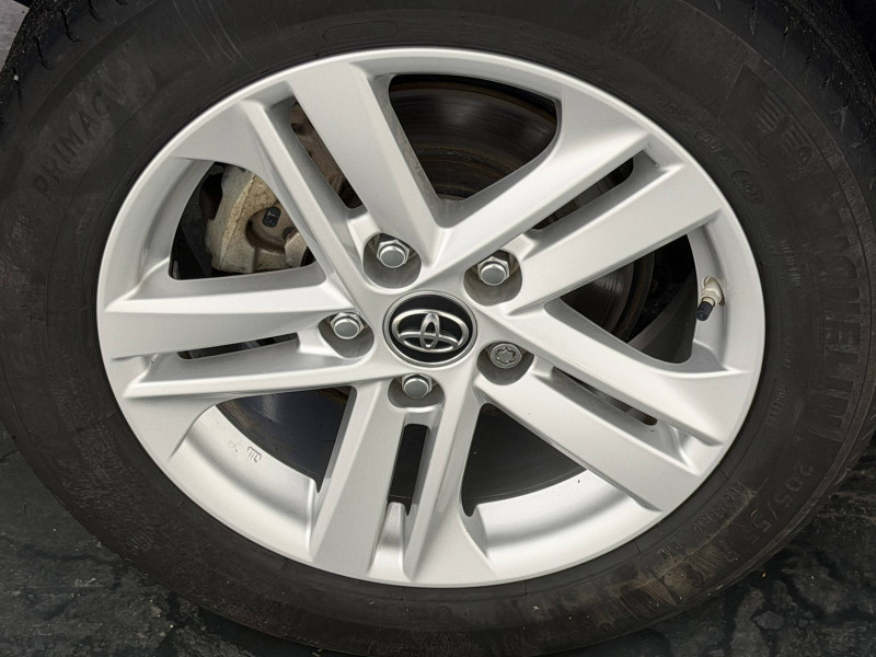 Toyota Corolla Corolla Hybride 122h Dynamic 5p  occasion � PERIGUEUX - photo n�11