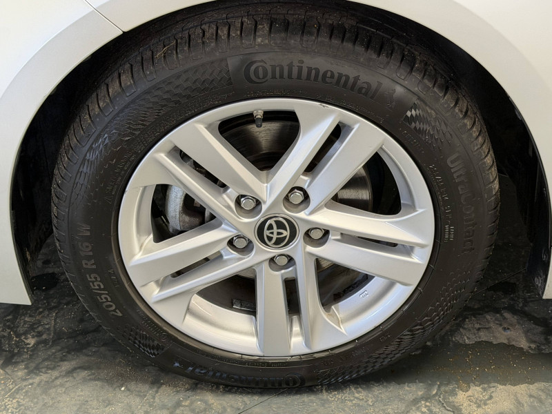 Toyota Corolla Corolla Hybride 122h Dynamic 5p  occasion � PERIGUEUX - photo n�9