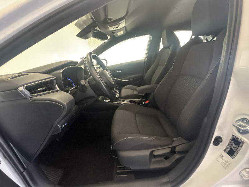Toyota Corolla Corolla Hybride 122h Dynamic  occasion  Saint-Maximin - photo n19
