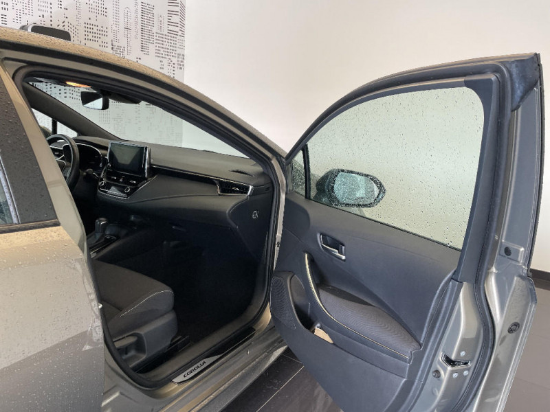 Toyota Corolla Corolla Hybride 122h Dynamic  occasion  Saint-Maximin - photo n20