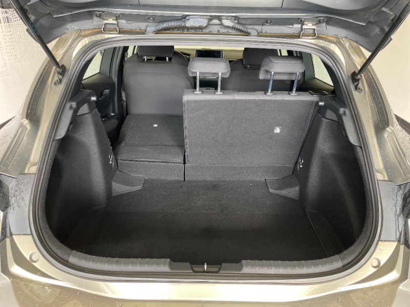 Toyota Corolla Corolla Hybride 122h Dynamic  occasion  Saint-Maximin - photo n16