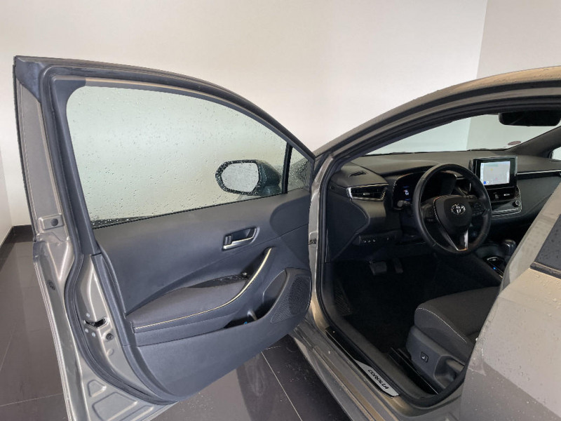 Toyota Corolla Corolla Hybride 122h Dynamic  occasion  Saint-Maximin - photo n19