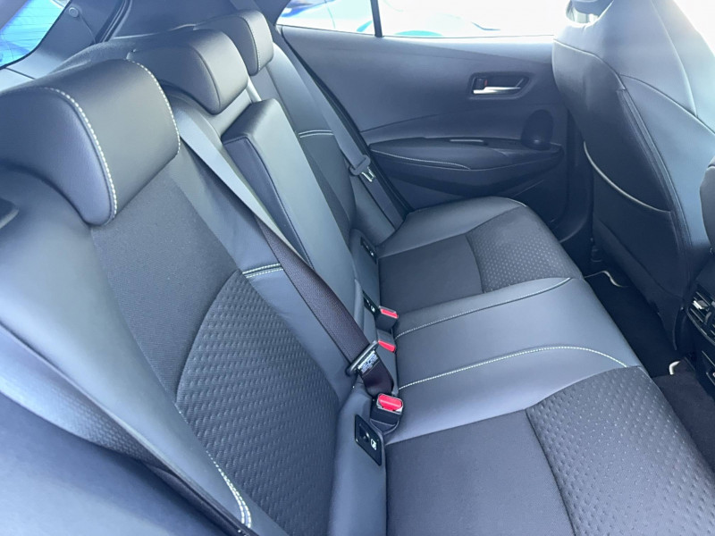 Toyota Corolla Corolla Hybride 140ch Collection 5p  occasion  Brive-la-Gaillarde - photo n17