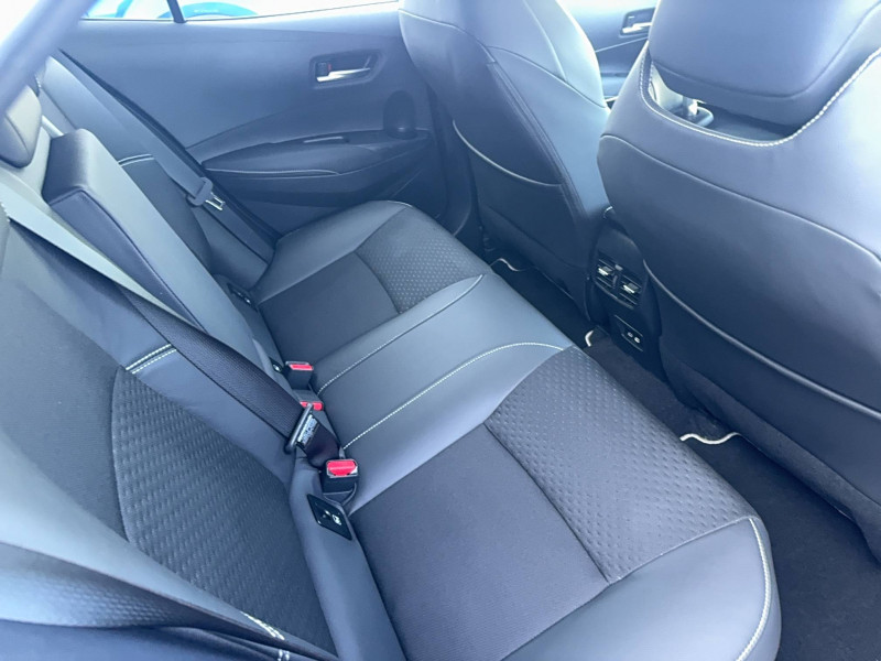 Toyota Corolla Corolla Hybride 140ch Collection 5p  occasion  Brive-la-Gaillarde - photo n19