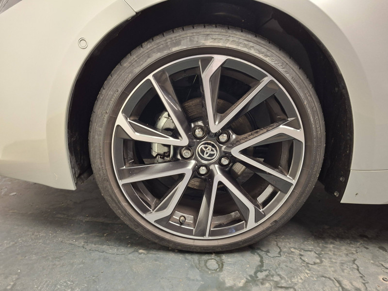Toyota Corolla Corolla Hybride 140ch Collection 5p  occasion � PERIGUEUX - photo n�9