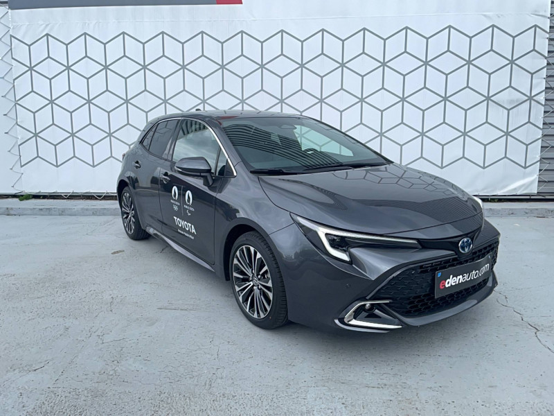 Toyota Corolla Corolla Hybride 140ch Design 5p  occasion  Brive-la-Gaillarde - photo n7