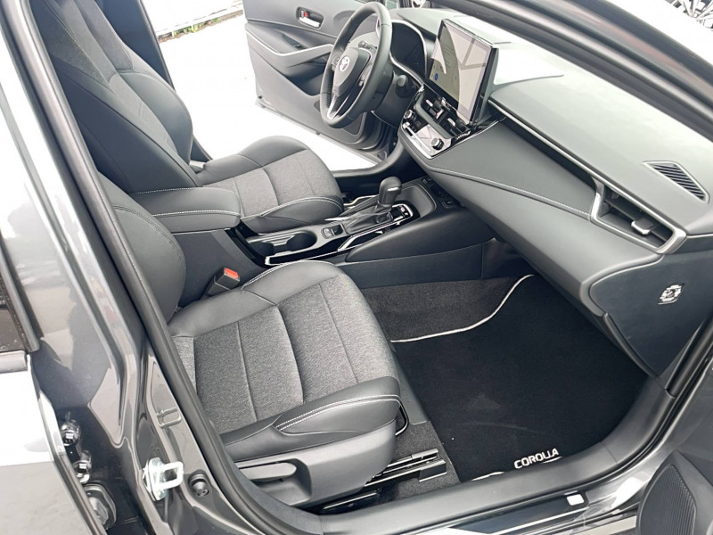 Toyota Corolla Corolla Hybride 140ch Design 5p  occasion  Brive-la-Gaillarde - photo n12