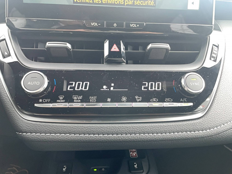Toyota Corolla Corolla Hybride 140ch Design 5p  occasion  Brive-la-Gaillarde - photo n14