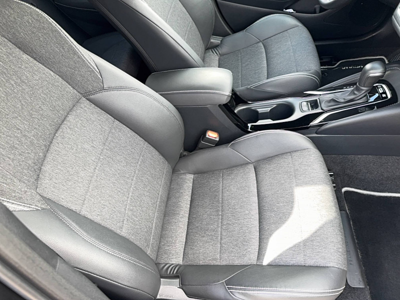 Toyota Corolla Corolla Hybride 140ch Design 5p  occasion  Brive-la-Gaillarde - photo n16