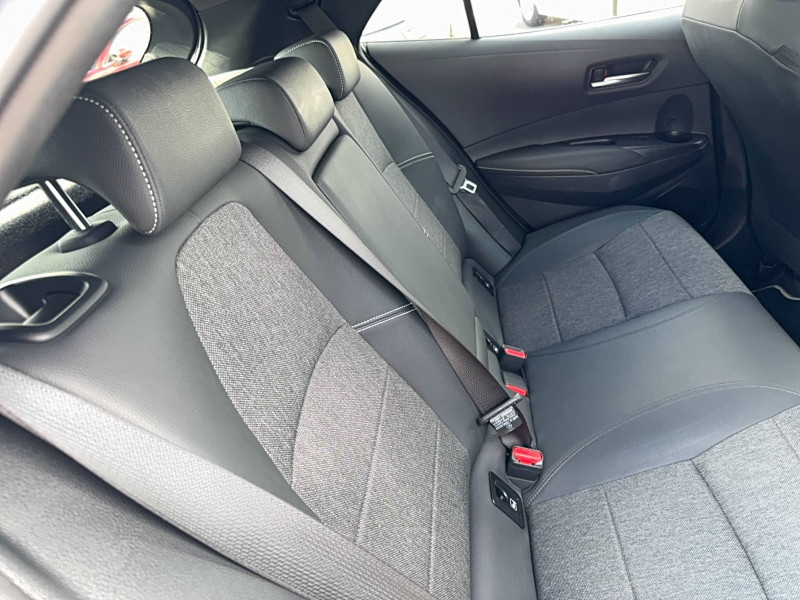 Toyota Corolla Corolla Hybride 140ch Design 5p  occasion  Brive-la-Gaillarde - photo n17