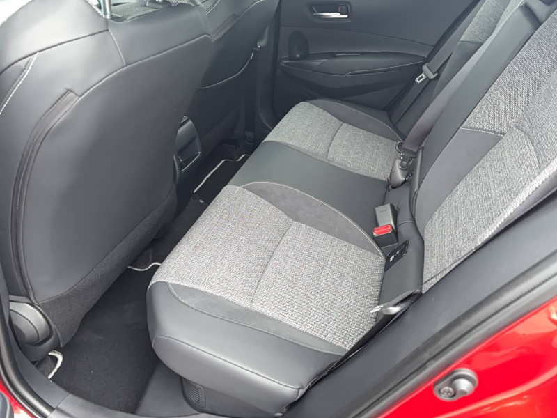 Toyota Corolla Corolla Hybride 140ch Design 5p  occasion  Brive-la-Gaillarde - photo n13