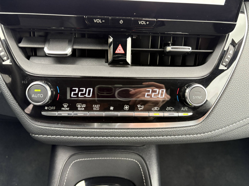 Toyota Corolla Corolla Hybride 140ch Design 5p  occasion  Tulle - photo n16