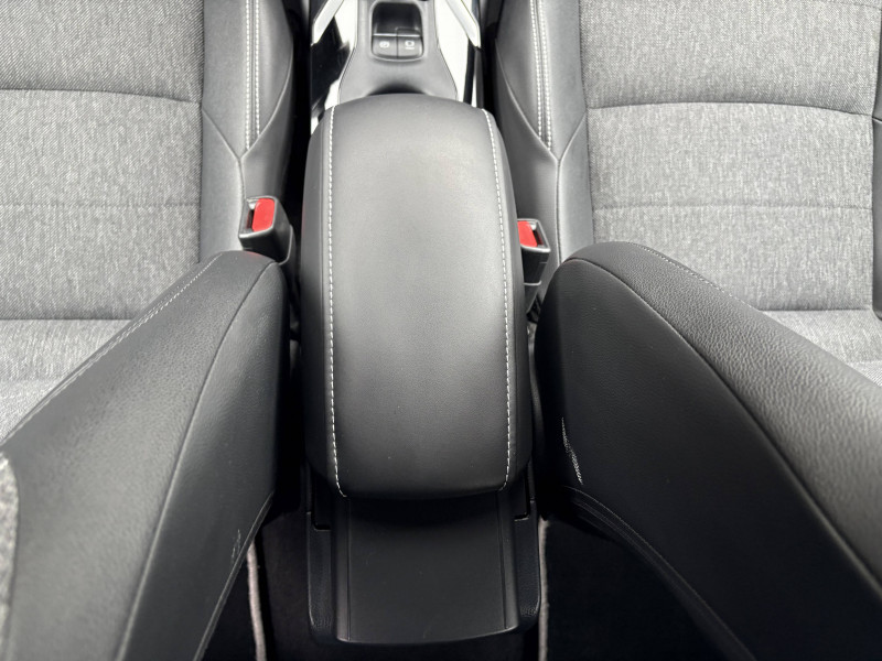 Toyota Corolla Corolla Hybride 140ch Design 5p  occasion  Tulle - photo n19