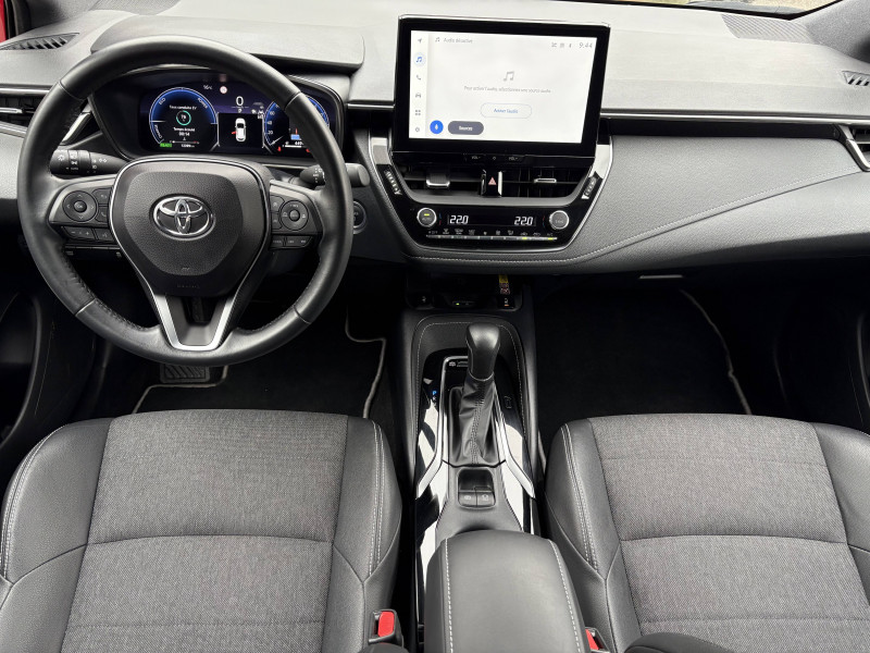 Toyota Corolla Corolla Hybride 140ch Design 5p  occasion  Tulle - photo n11
