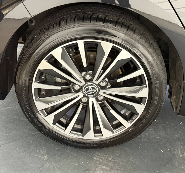 Toyota Corolla Corolla Hybride 140ch Design 5p  occasion  PERIGUEUX - photo n11