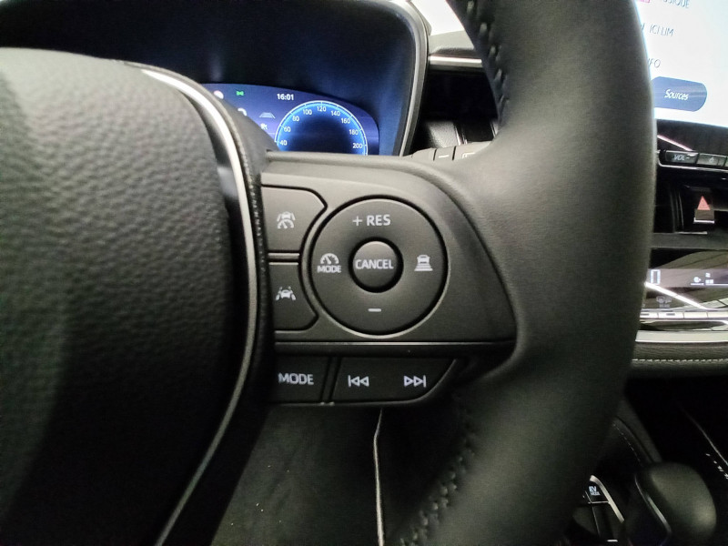 Toyota Corolla Corolla Hybride 140ch Design 5p  occasion  PERIGUEUX - photo n10