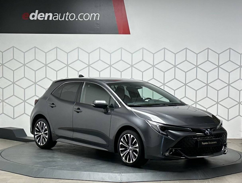 Toyota Corolla Corolla Hybride 140ch Design 5p  occasion  PERIGUEUX - photo n3