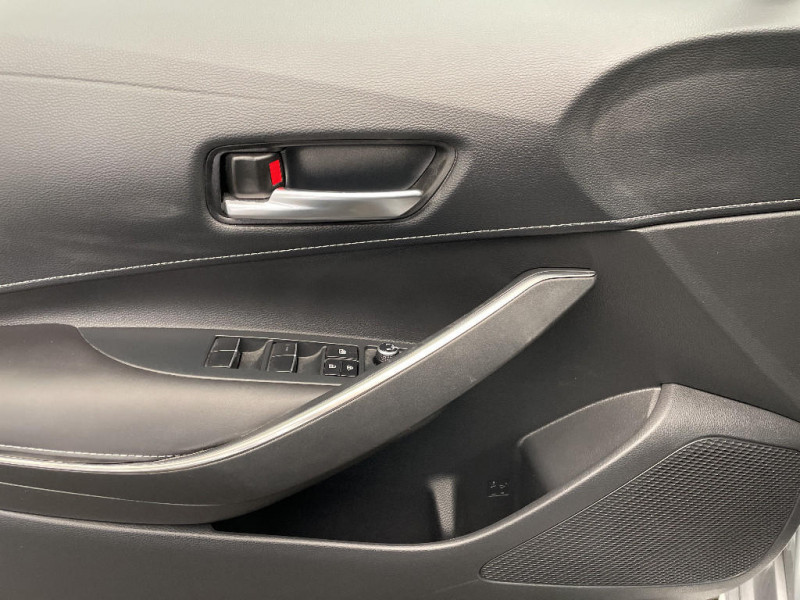 Toyota Corolla Corolla Hybride 140ch Design  occasion � Amiens - photo n�19