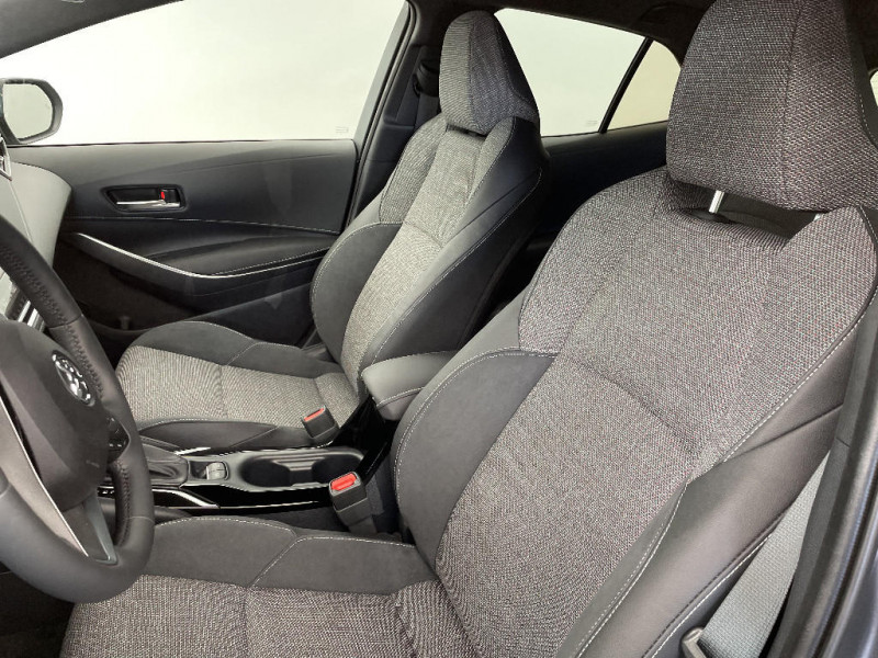Toyota Corolla Corolla Hybride 140ch Design  occasion  Saint-Quentin - photo n18