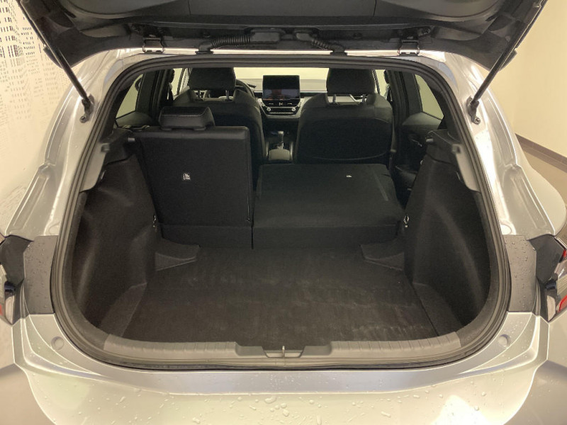Toyota Corolla Corolla Hybride 140ch Design  occasion  Saint-Maximin - photo n16