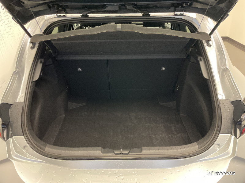 Toyota Corolla Corolla Hybride 140ch Design  occasion  Saint-Maximin - photo n7