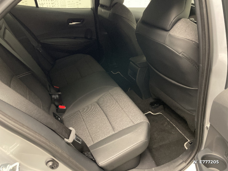 Toyota Corolla Corolla Hybride 140ch Design  occasion  Saint-Maximin - photo n11