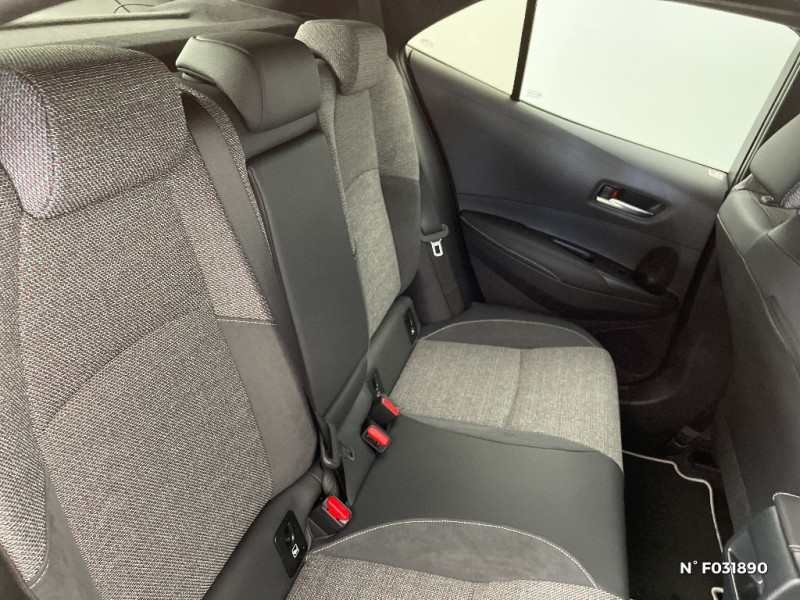 Toyota Corolla Corolla Hybride 140ch Design  occasion  Saint-Quentin - photo n11
