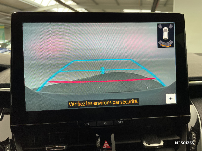 Toyota Corolla Corolla Hybride 140ch Design  occasion  Saint-Quentin - photo n13