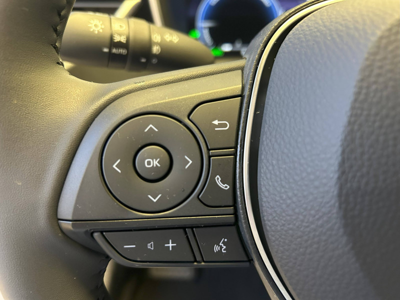 Toyota Corolla Corolla Hybride 140ch Dynamic Business 5p  occasion � Montauban - photo n�12