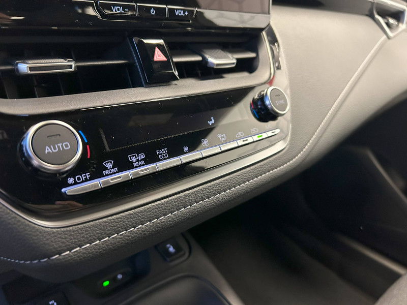 Toyota Corolla Corolla Hybride 140ch Dynamic Business 5p  occasion � Montauban - photo n�18