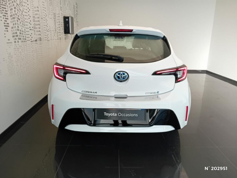 Toyota Corolla Corolla Hybride 140ch Dynamic  occasion  Saint-Maximin - photo n6