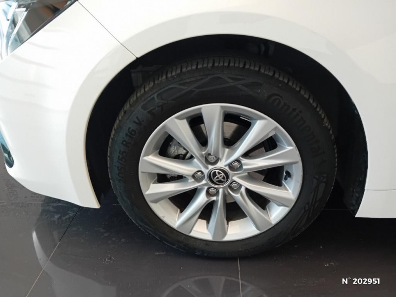 Toyota Corolla Corolla Hybride 140ch Dynamic  occasion  Saint-Maximin - photo n8