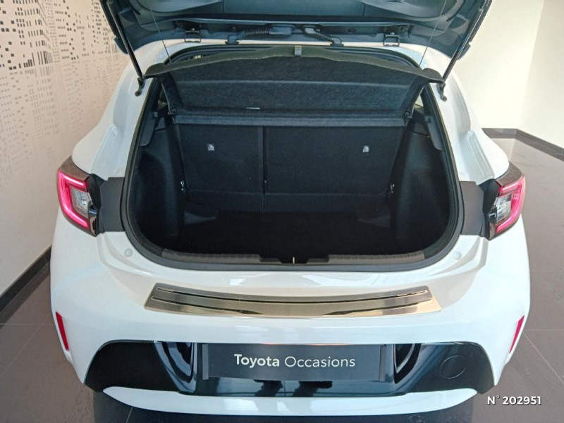 Toyota Corolla Corolla Hybride 140ch Dynamic  occasion  Saint-Maximin - photo n7