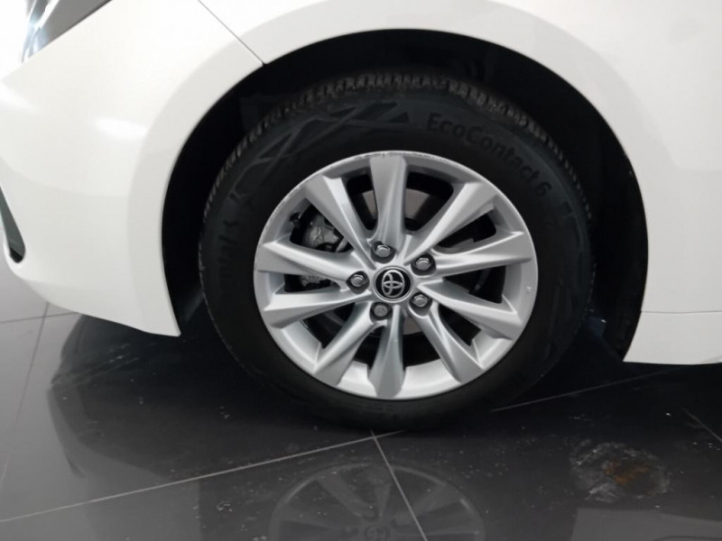 Toyota Corolla Corolla Hybride 140ch Dynamic  occasion  Saint-Maximin - photo n19