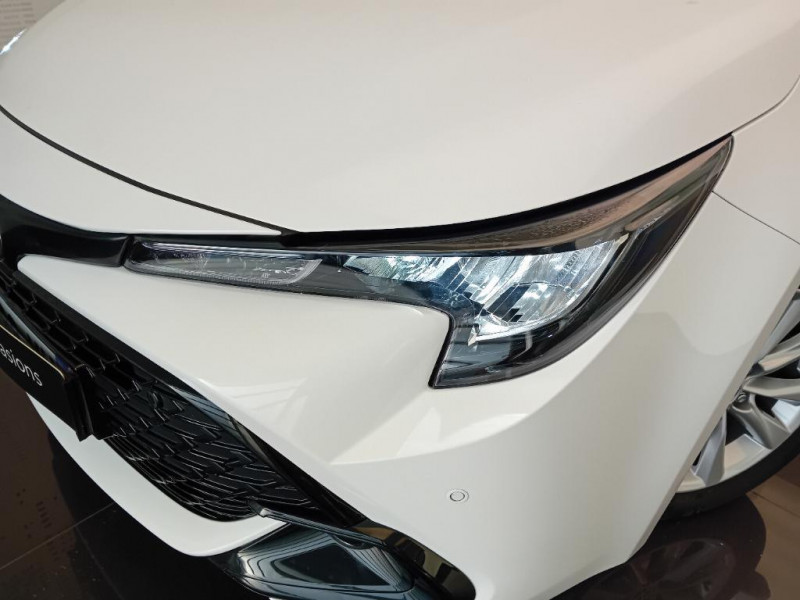 Toyota Corolla Corolla Hybride 140ch Dynamic  occasion  Saint-Maximin - photo n18