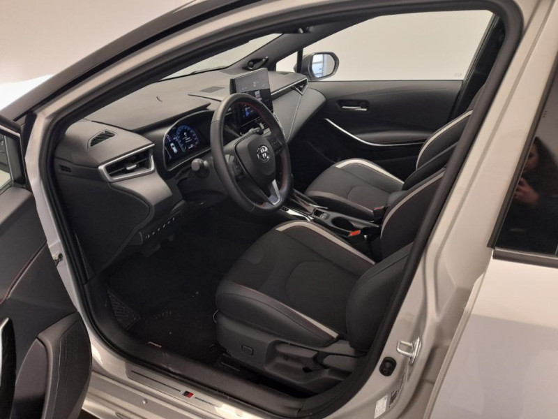 Toyota Corolla Corolla Hybride 140ch GR Sport  occasion  Saint-Maximin - photo n18