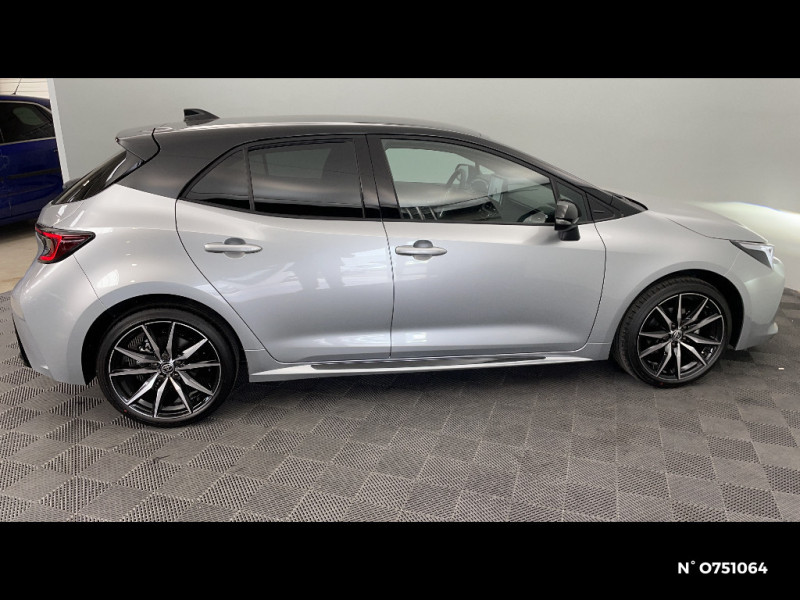 Toyota Corolla Corolla Hybride 140ch GR Sport  occasion  Saint-Quentin - photo n5