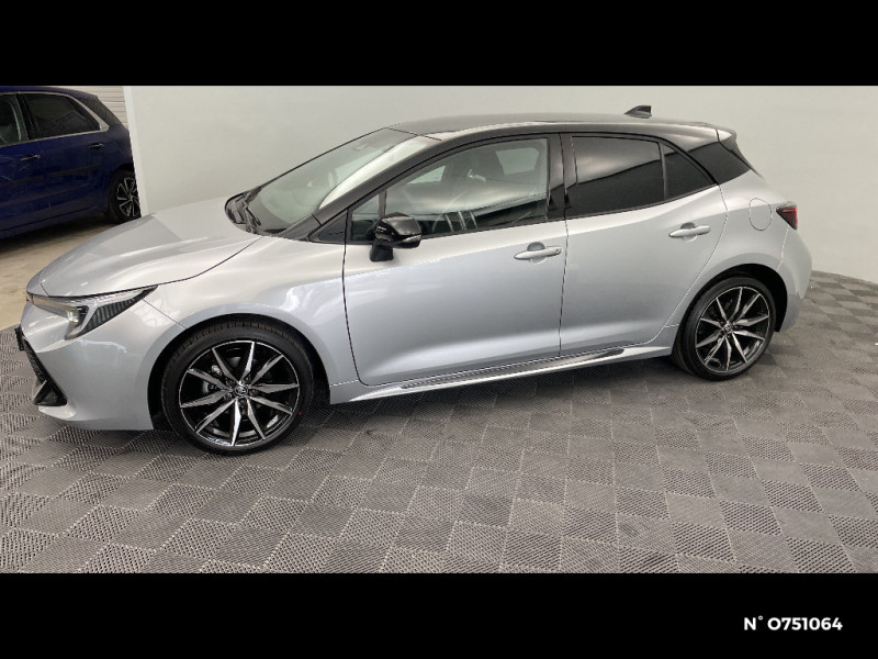 Toyota Corolla Corolla Hybride 140ch GR Sport  occasion  Saint-Quentin - photo n2