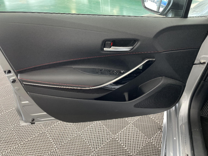 Toyota Corolla Corolla Hybride 140ch GR Sport  occasion  Saint-Quentin - photo n19