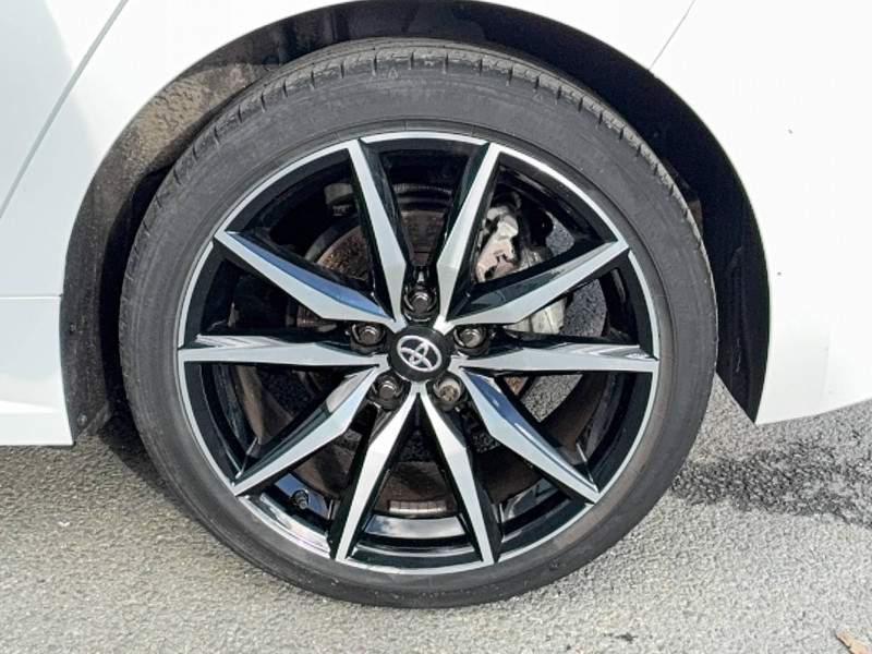 Toyota Corolla Corolla Hybride 196ch GR Sport 5p  occasion  Villenave-d'Ornon - photo n9