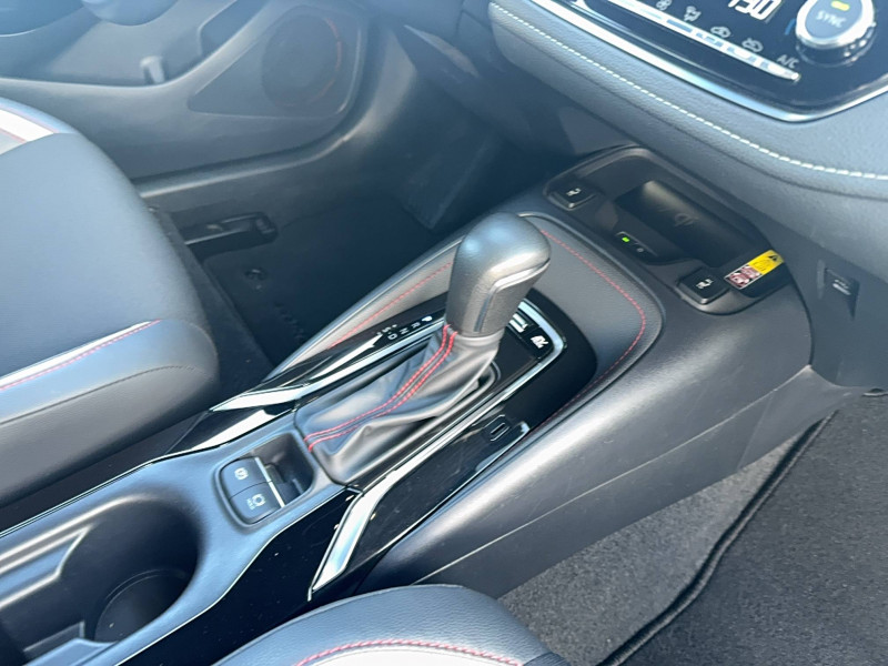 Toyota Corolla Corolla Hybride 196ch GR Sport 5p  occasion � Brive-la-Gaillarde - photo n�18