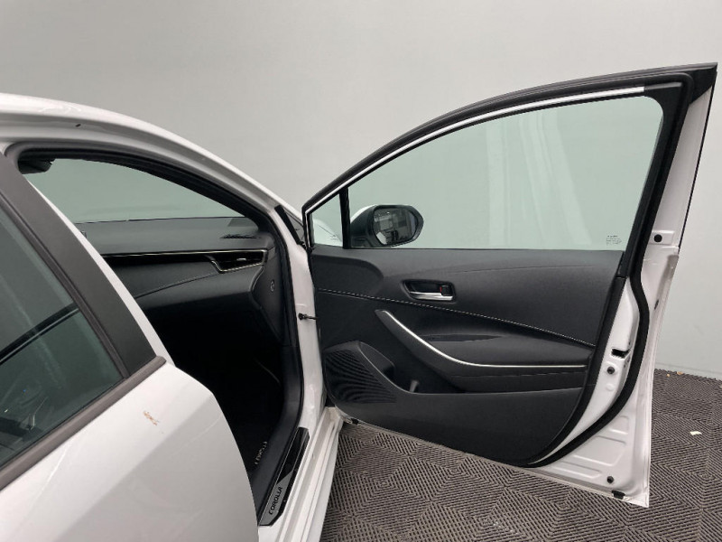 Toyota Corolla Corolla Pro Hybride 122h Dynamic Business (avec support lomb  occasion � Beauvais - photo n�20