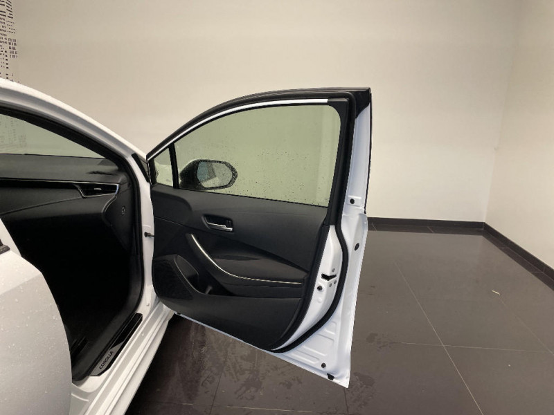 Toyota Corolla Corolla Pro Hybride 122h Dynamic Business (avec support lomb  occasion � Saint-Maximin - photo n�18