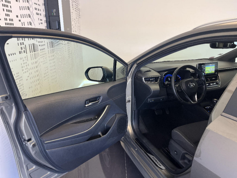 Toyota Corolla Corolla Pro Hybride 122h Dynamic Business (avec support lomb  occasion  Saint-Maximin - photo n19