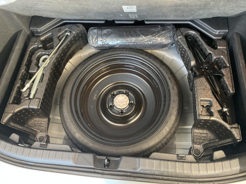 Toyota Corolla Corolla Pro Hybride 122h Dynamic Business + Programme Beyond  occasion  Jaux - photo n17