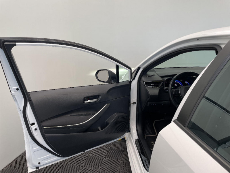 Toyota Corolla Corolla Pro Hybride 122h Dynamic Business + Programme Beyond  occasion � Jaux - photo n�19